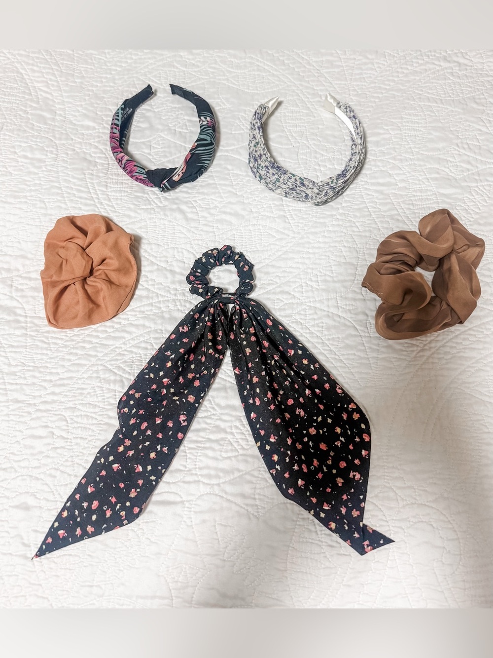 5 Pc Hair Accessory Bundle Floral Headbands Scrunchies Scarf Hair Tie